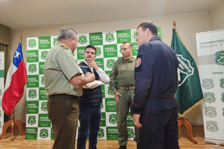 DELEGADO PRESIDENCIAL JOSÉ MONTALVA PRESENTÓ EQUIPO FORENSE FORESTAL ITALIANO QUE VIENE A COLABORAR EN INVESTIGACIONES PARA ESCLARECER ORIGEN DE INCENDIOS