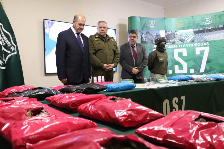 Carabineros decomisan más de 13 kilos de droga en Temuco y Padre Las Casas
