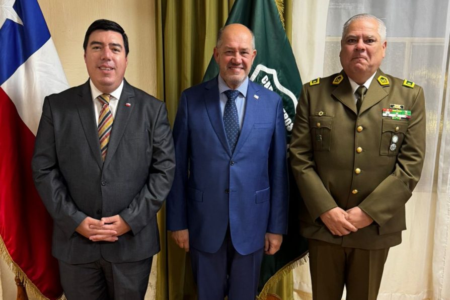 Aniversario 99° de Carabineros: delegado se reune con general de IX zona